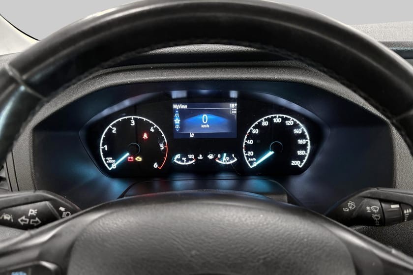 Bild 5 av Ford Transit 350 Chassi Cab L3 Enkelhytt 2.0 Ecoblue 130Hkr man Flak