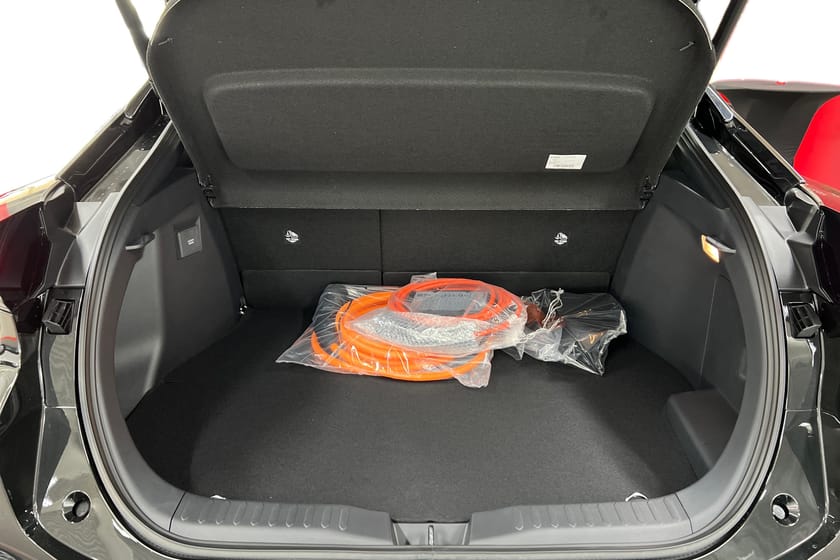 Bild 4 av Toyota C-HR LADDHYBRID STYLE TEKNIKPAKET