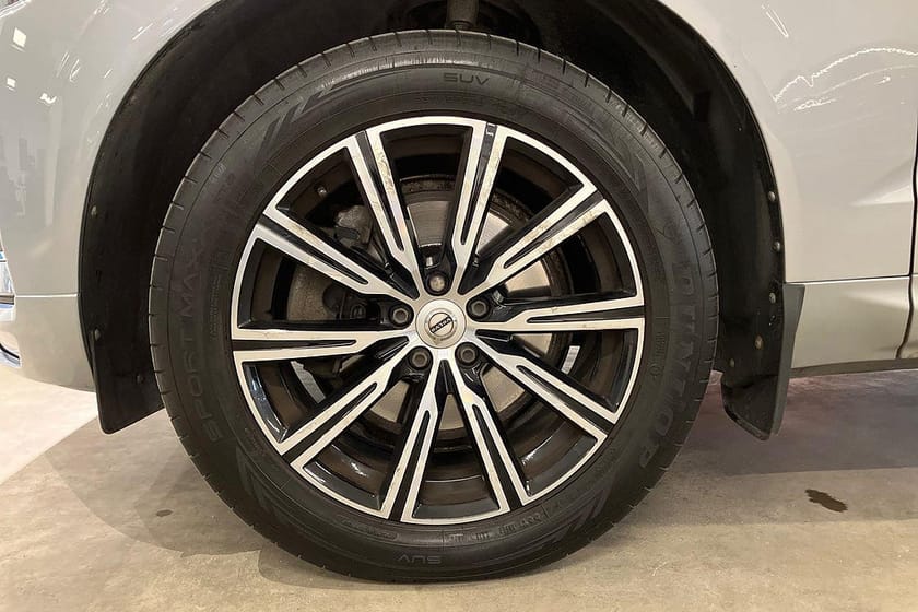 Bild 5 av Volvo XC60 D4 AWD Inscription / B&W / Head-Up / Keyless / Drag