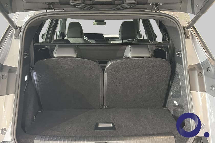 Bilde 5 av Peugeot E-5008 Dual Motor
