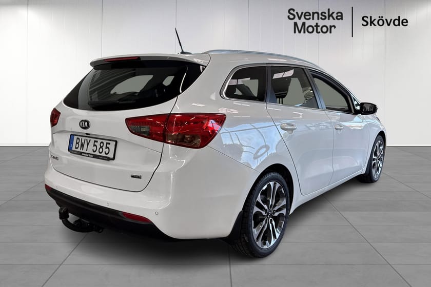 Bild 3 av Kia cee'd_sw SW 1.6 CRDi 128hk GT-Line | Panorama | Drag | ACC | Backkamera | V-hjul