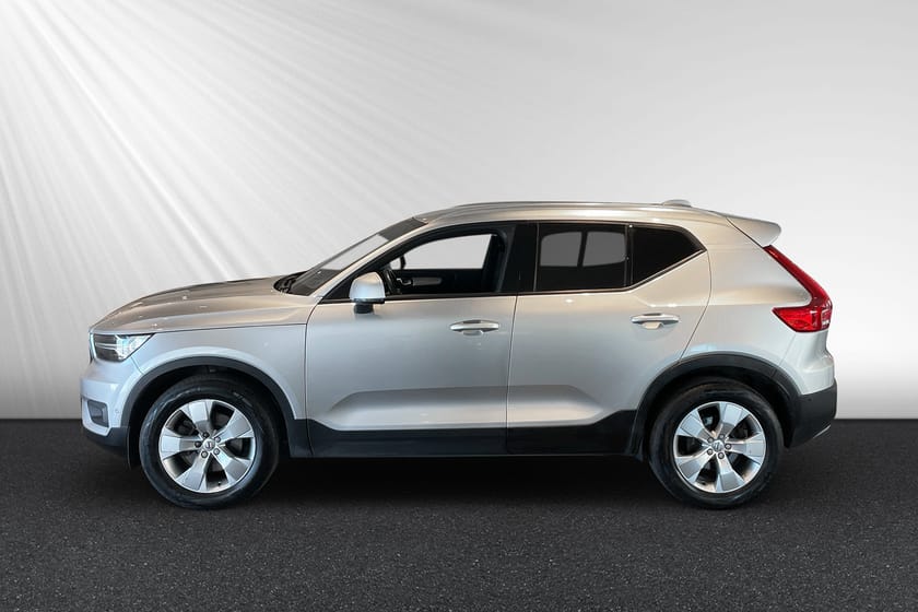 Bild 2 av Volvo XC40 D4 AWD Momentum Intro Edition