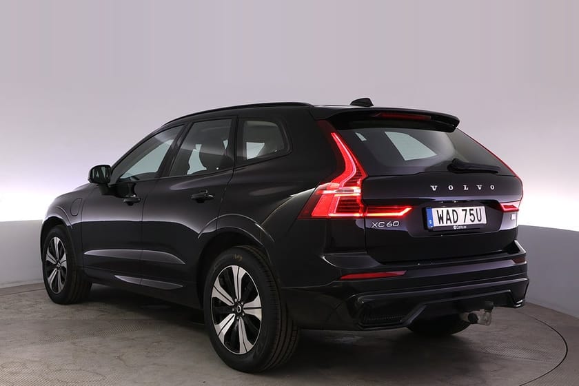 Bild 4 av Volvo XC60 Recharge T8 AWD Plus Dark Pano BLIS Kamera Drag