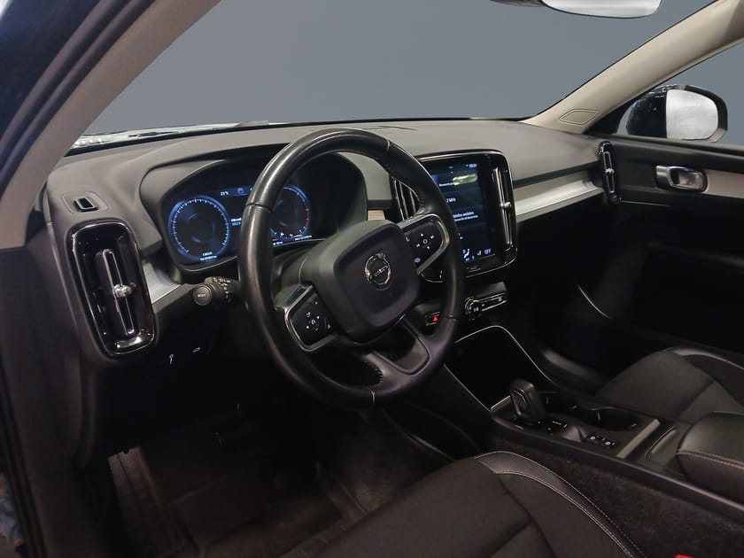 Bild 5 av Volvo XC40 D3 FWD Momentum Advanced Edition