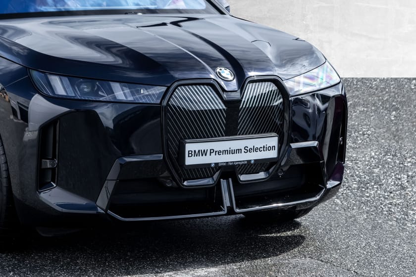 Bilde 2 av BMW iX xDrive60 M-Sport H/K SoftClose Skinn