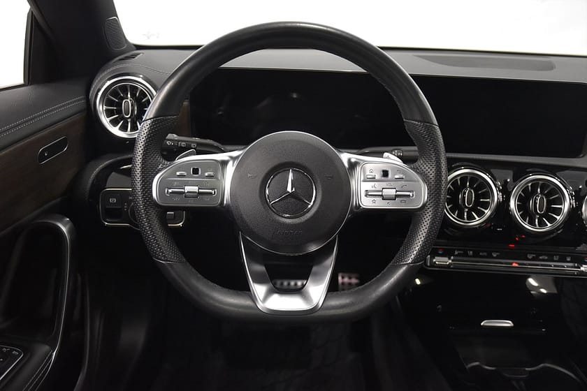 Bild 2 av Mercedes-Benz CLA 250 e Shooting Brake AMG Line Plug-in Widescreen Pano B-värm Navi 218hk