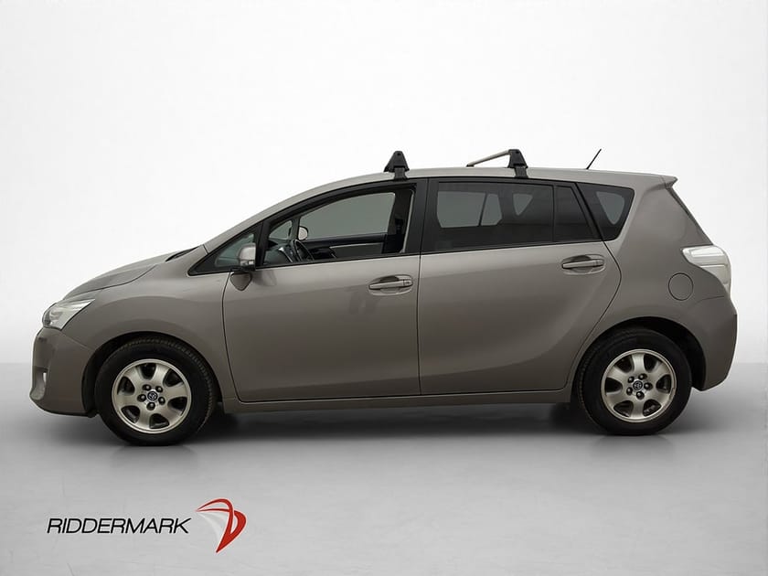 Bild 4 av Toyota Verso 1.8 147hk Edt 50 7-Sits Pano Kamera M-Värmare