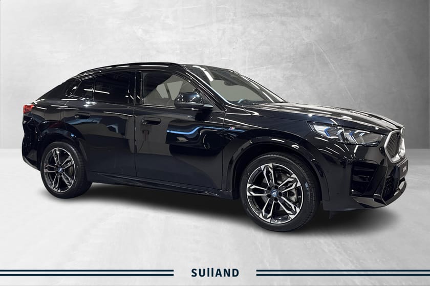 Bilde 3 av BMW iX2 xDrive30 xDrive30/M-Sport/Fully Charged/H&K/El.Krok/El-seter