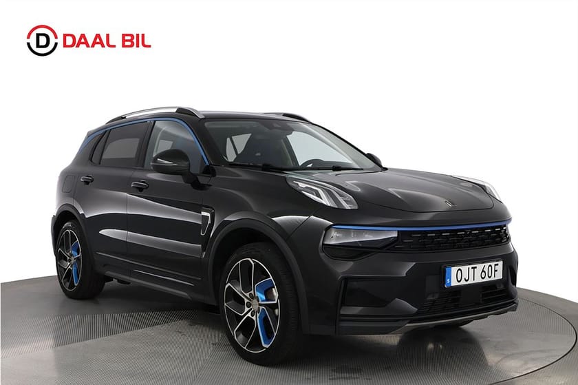 Bild 3 av Lynk & Co 01 PHEV DCT 261HK 17,6kWh INFINITY® PANORAMA 3D-VIEW NFC