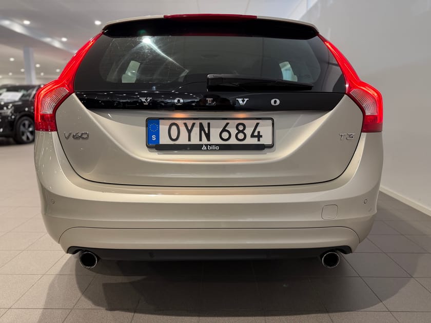 Bild 5 av Volvo V60 T3 Business / Farthållare / Sensorer bak /