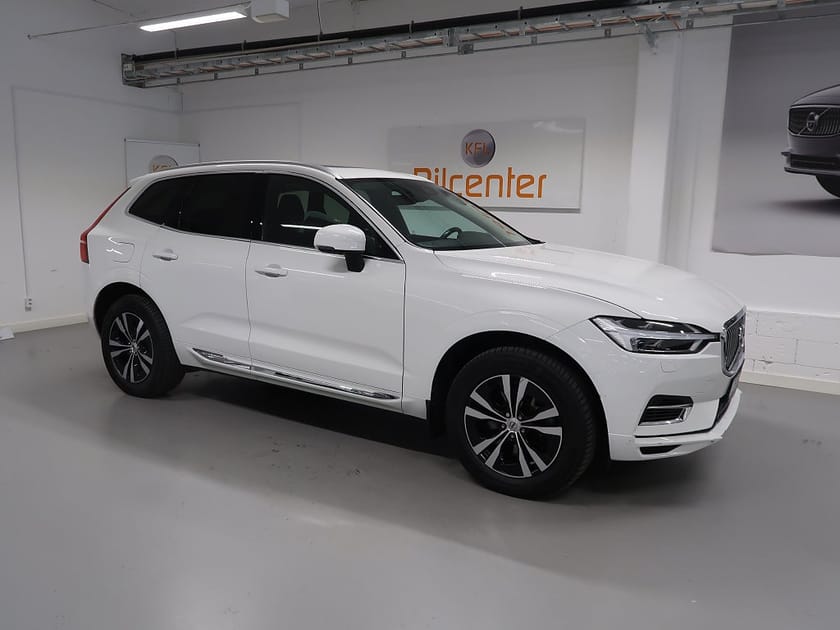 Bild 4 av Volvo XC60 Recharge T6 AWD V-Däck ingår Drag-Kamera-Navi-Pano-BLIS