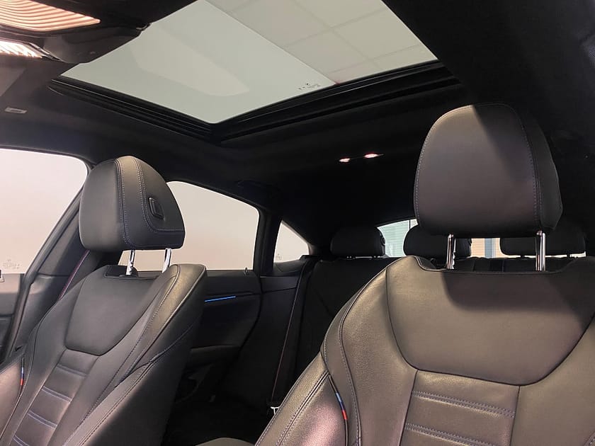 Bild 5 av BMW i4 M50 xDrive Gran Coupé M Sport Package Pro Panoramatak Drag