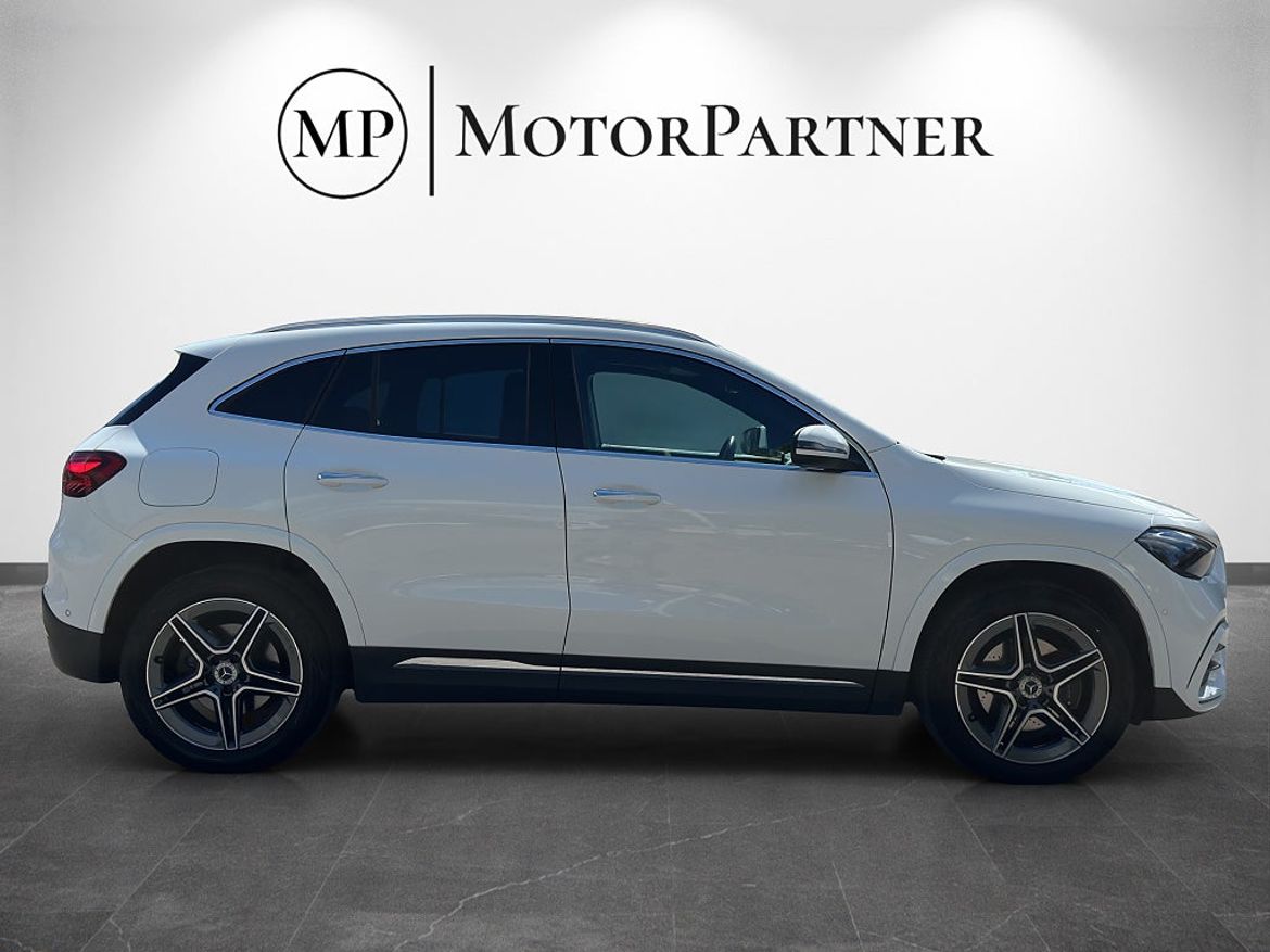 Mercedes-Benz GLA 250 e, bild 8 av 18