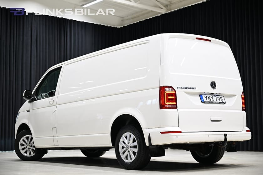 Bild 4 av Volkswagen Transporter DSG 150HK L2 Nedlackad|V-Inredd|EnÄgare|GPS|Backkamera
