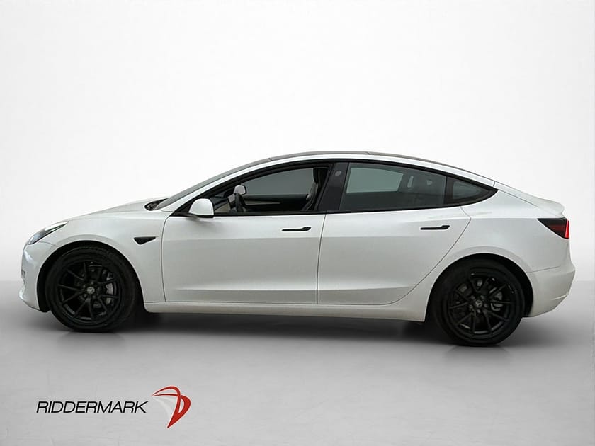 Bild 3 av Tesla Model 3 Long Range AWD Pano AP Värmepump