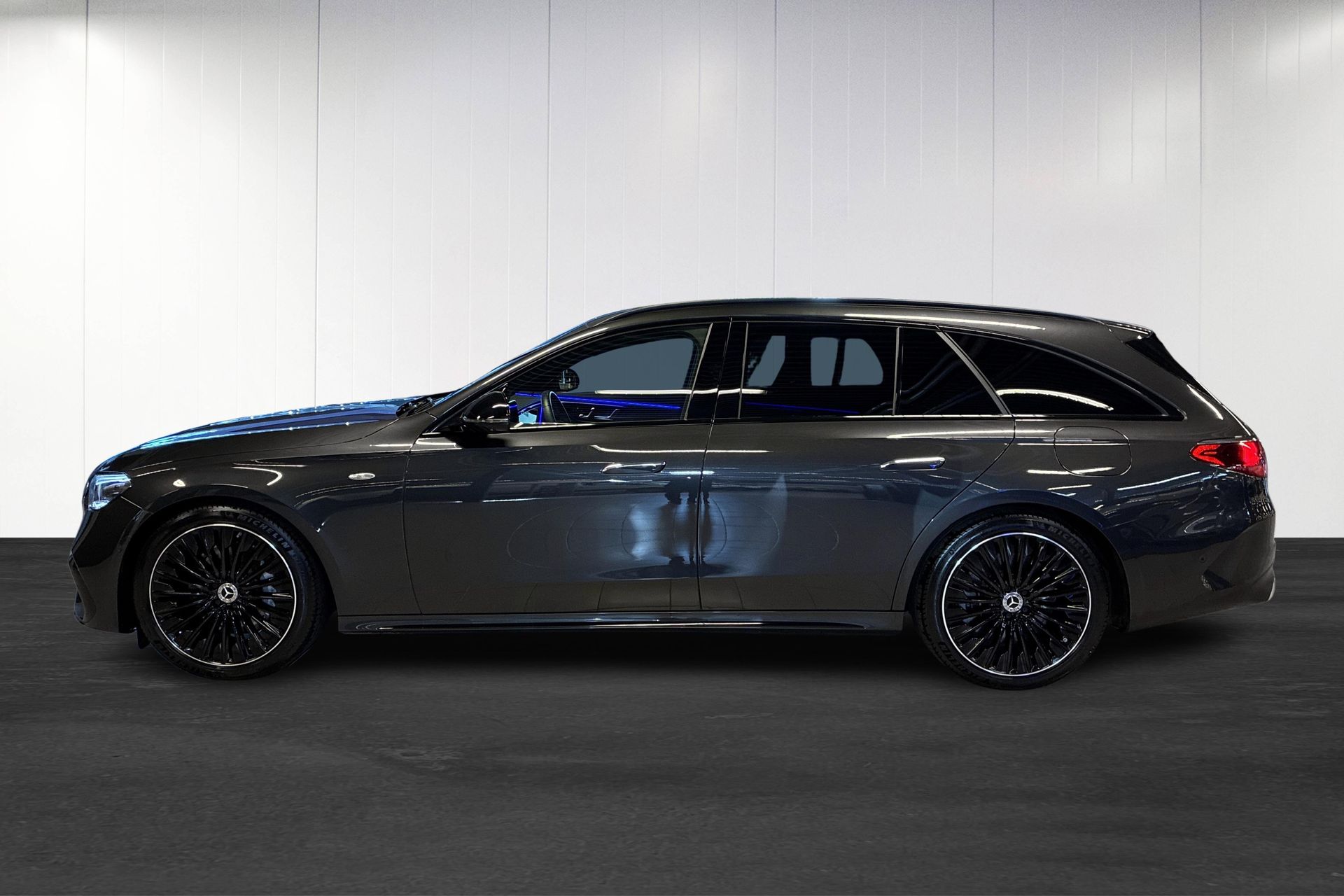 Mercedes-Benz E 300 de 4MATIC T 2025, bild 7/10