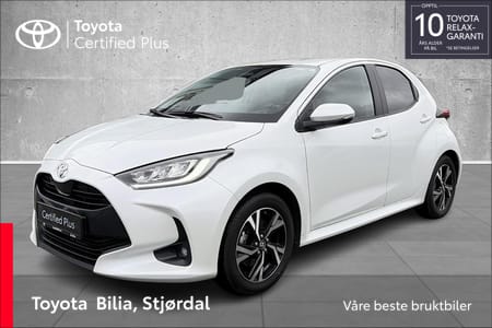 Toyota Yaris Hybrid 115 1.5 Active Tech. Stor service tatt 2026.