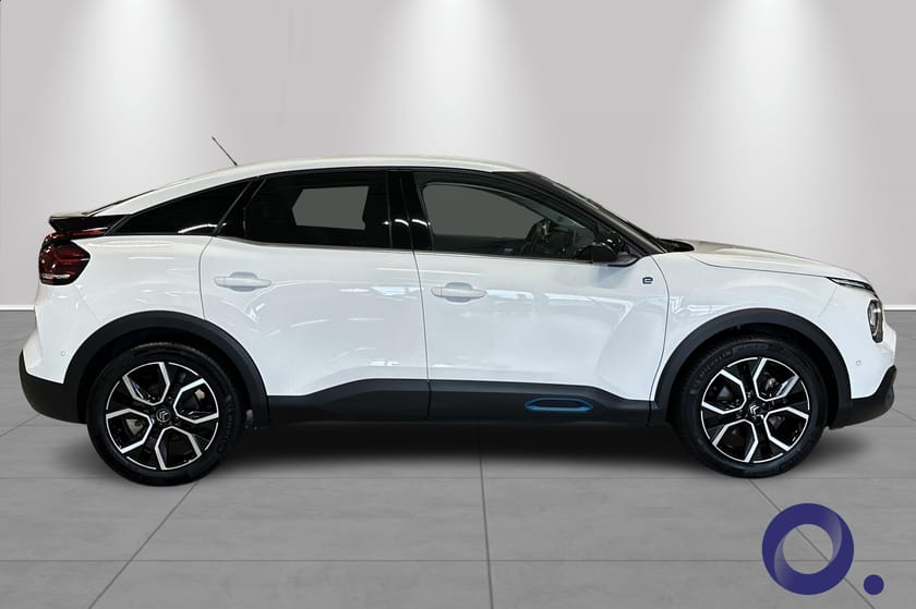 Bilde 4 av Citroën ë-C4 Shine 136 hk