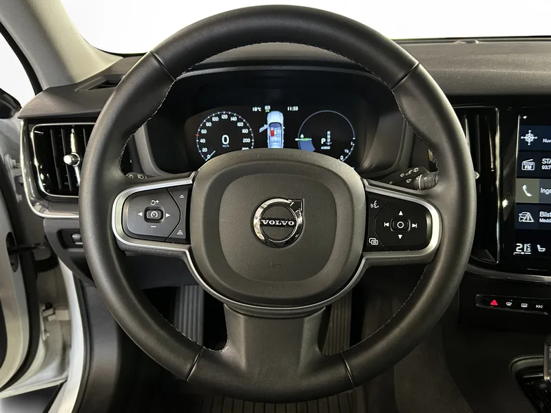 Bild 10 av 15 – Volvo V60 Recharge T6 II Inscr Expression Inscription Expression
