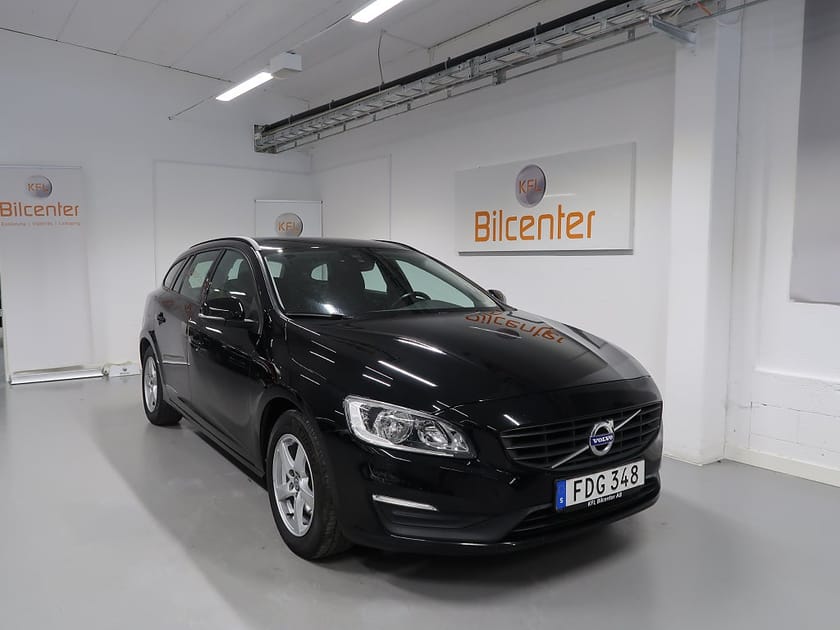 Bild 3 av Volvo V60 T3 V-Däck ingår *Kamremsbytt* Drag-BT-Farth-Parksensor-