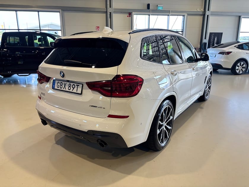 Bild 5 av BMW X3 xDrive30e Steptronic M Sport, HK / HUD