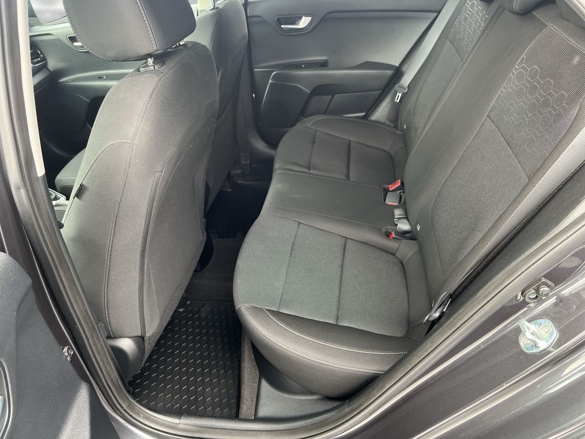Kia Rio 1.0 Automat 2020, kuva 7/10