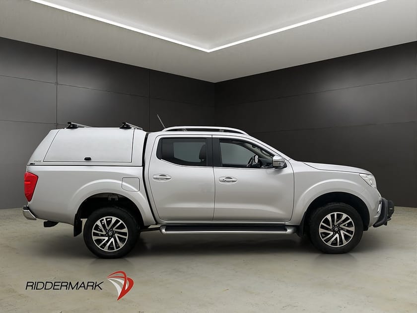 Bild 2 av Nissan Navara Dubbelhytt Tekna 2.3 4WD M/K-Värmare Drag Diff Skinn Kåpa