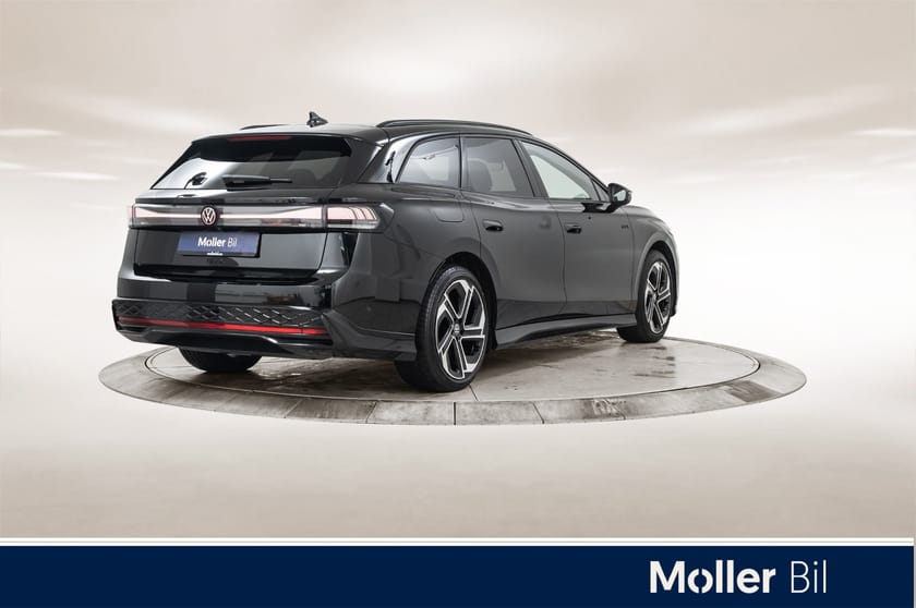 Bilde 5 av Volkswagen ID.7 GTX Tourer