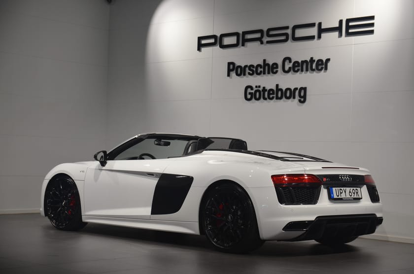 Bild 5 av Audi R8 Spyder 5.2 V10 FSI Quattro S-Tronic / Låga mil / Carbon / B&O