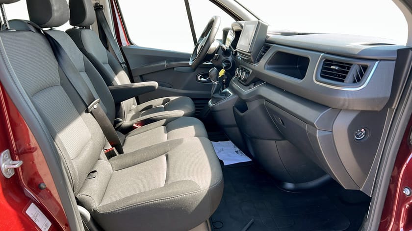 Bild 3 av Renault Trafic Passenger L2 Automat 9-sitsig