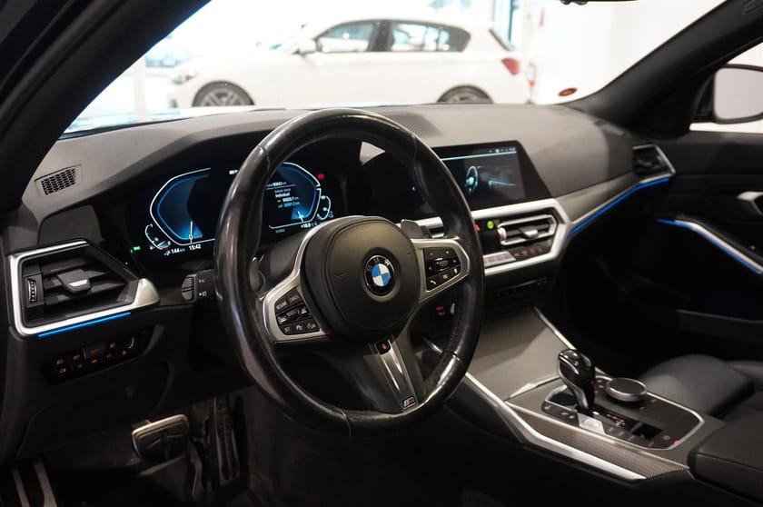 Bild 2 av BMW 330e xDrive Touring