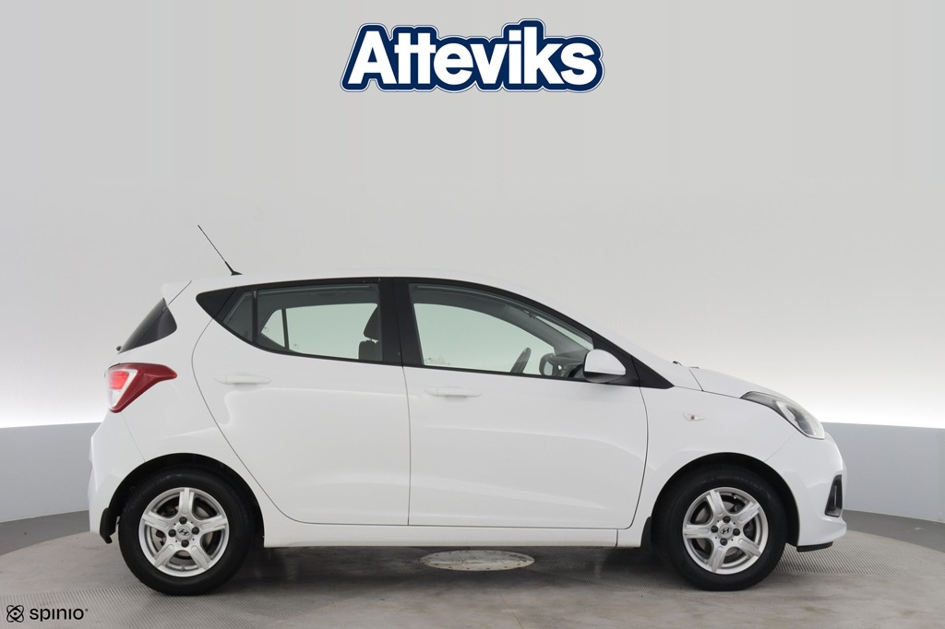 Hyundai i10 1.0 Automat, 67hk 2016, bild 2/10