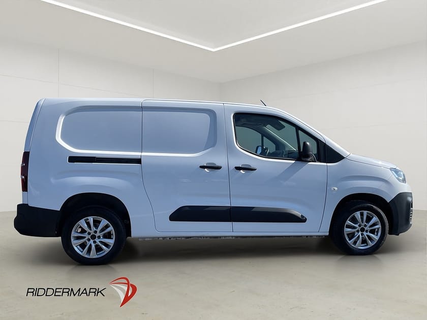 Bild 2 av Citroën Berlingo Van Long L2 1.5 Ny-Kamrem Drag PDC Farthållare Moms