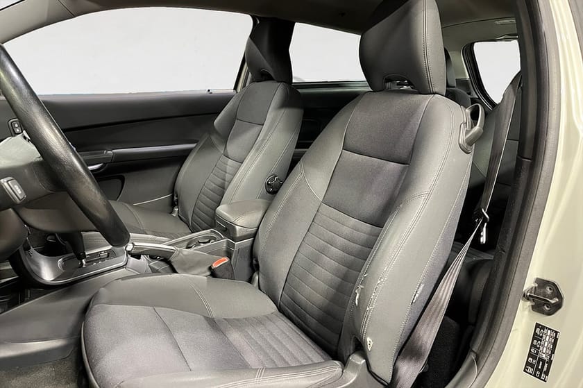Bild 3 av Volvo C30 T5 220 HK AUT KINETIC M&K DELLÄDER KAMREM BYTT 14998MIL