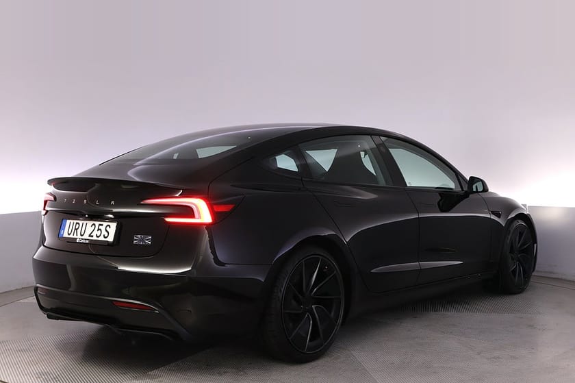 Bild 5 av Tesla Model 3 Performance AWD Highland Autopilot Pano