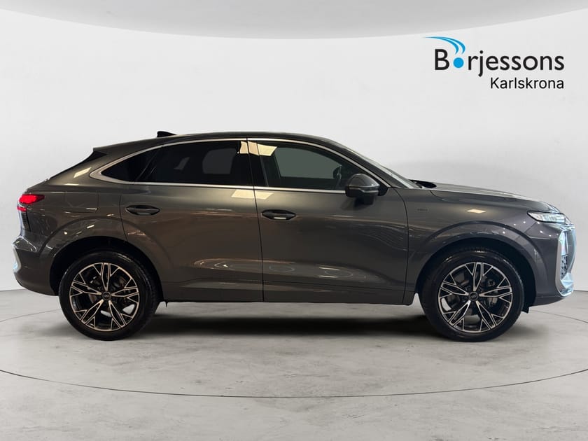 Bild 2 av Audi Q3 Sportback e-hybrid S-line Tech-Plus 112km WLTP