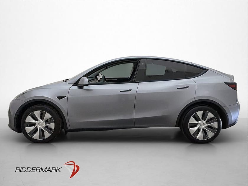 Bild 5 av Tesla Model Y Long Range AWD Pano Kamera Värmepump AP Drag
