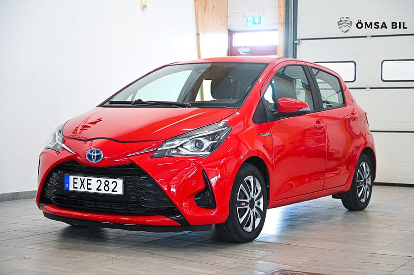 Bild 2 av Toyota Yaris Hybrid e-CVT Life Euro 6