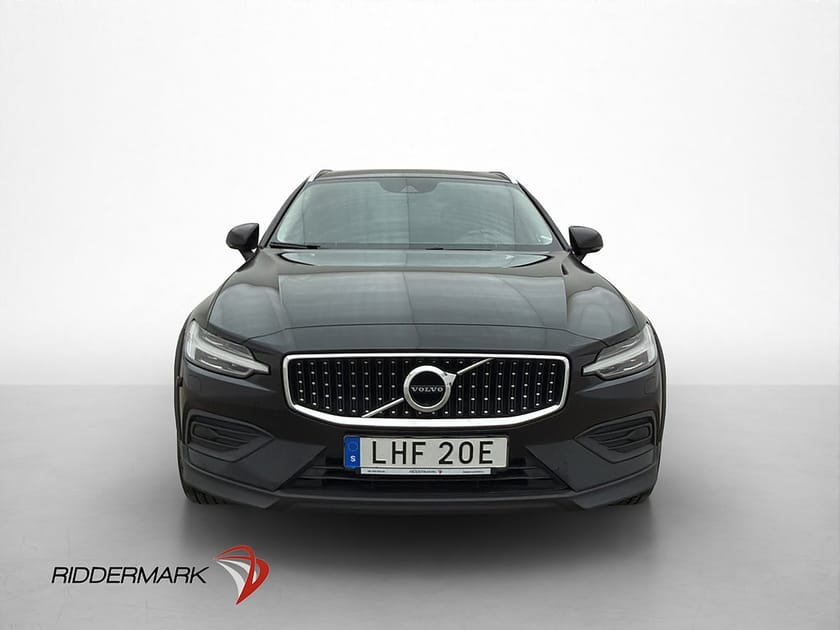 Bild 2 av Volvo V60 Cross Country D4 AWD Värmare VOC CarPlay Dragkrok