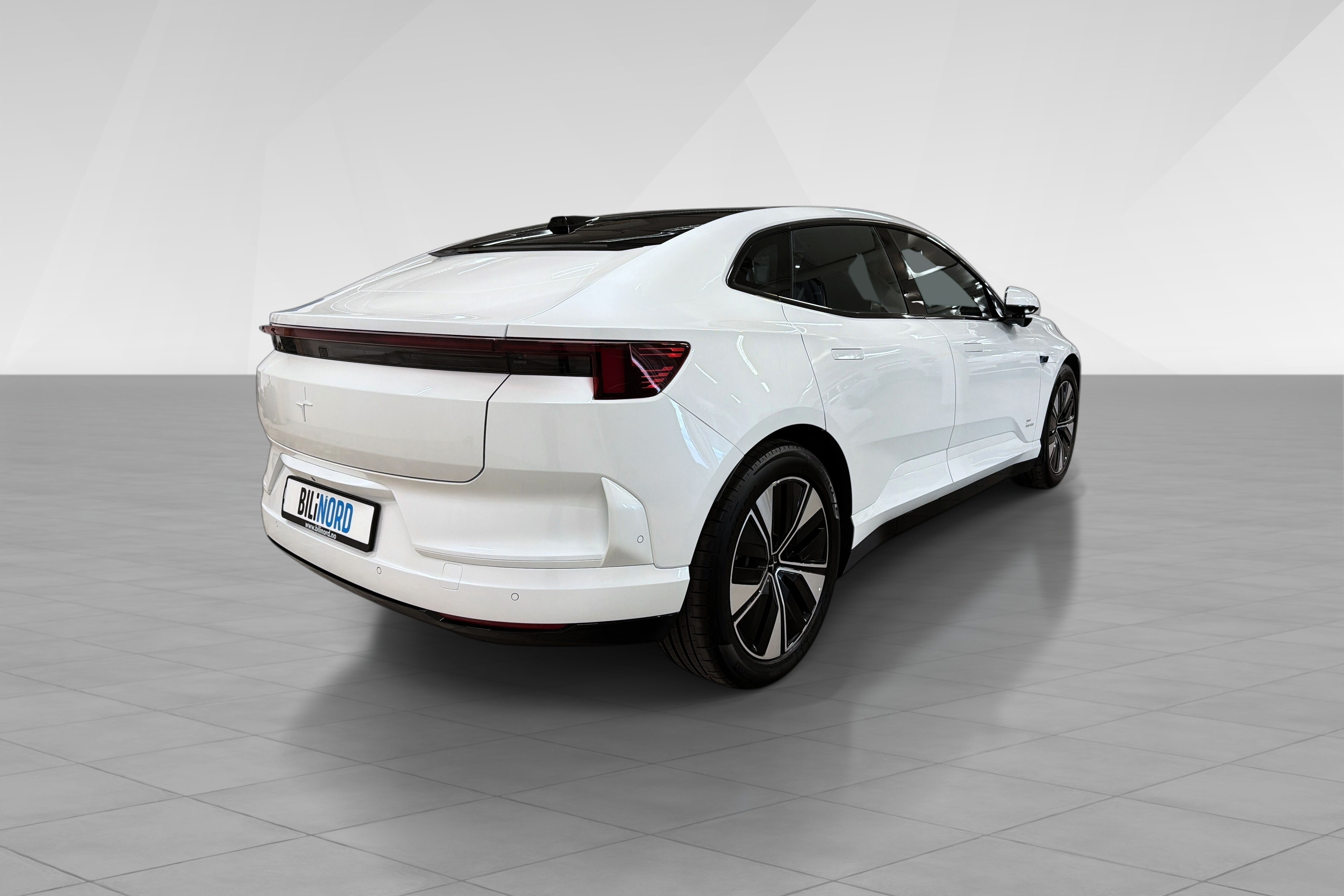 Polestar 4 Long Range Dual motor bilde 6