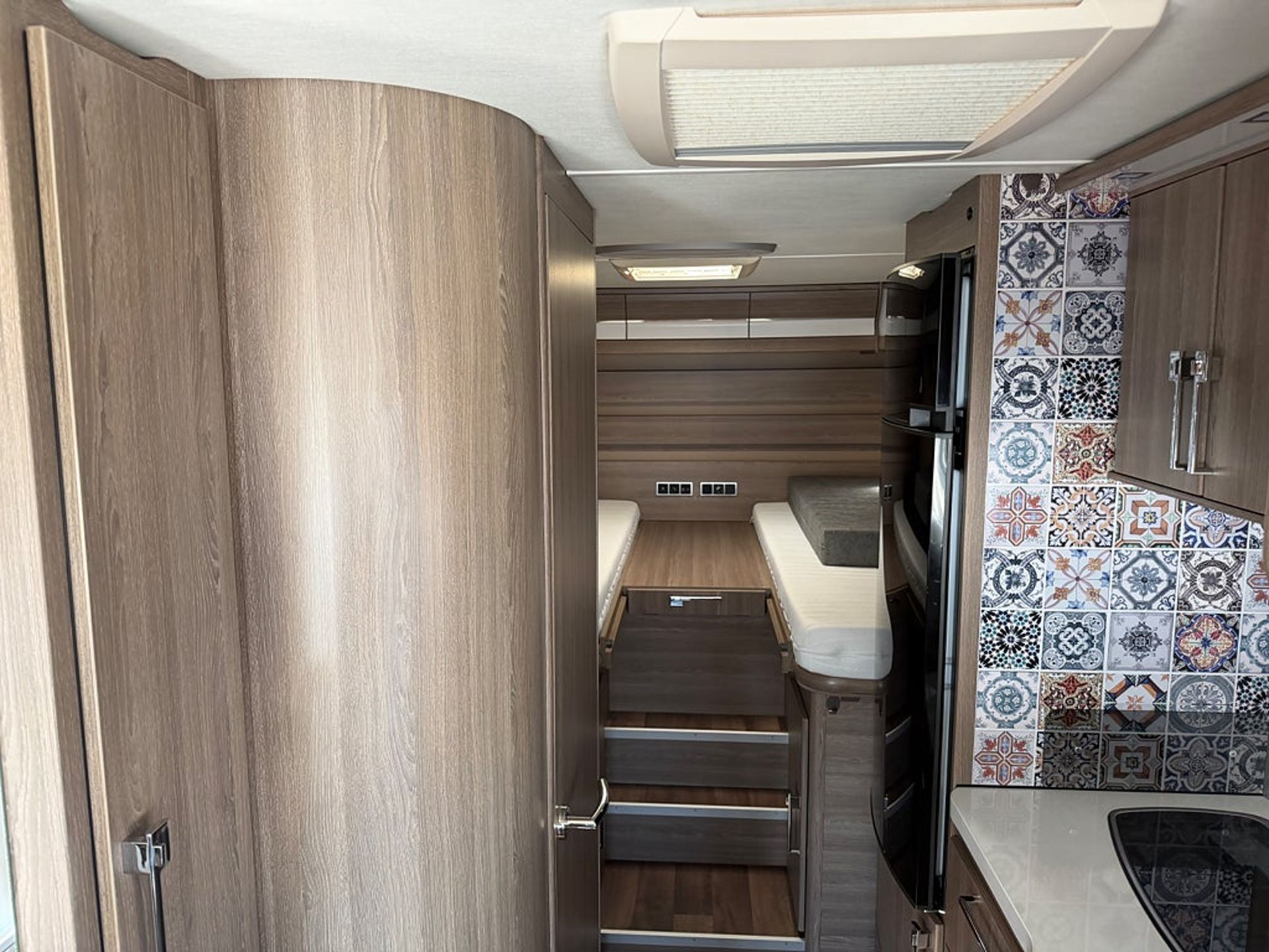Kabe Campervan Fiat 2.3 MultiJet 2017, kuva 5/18