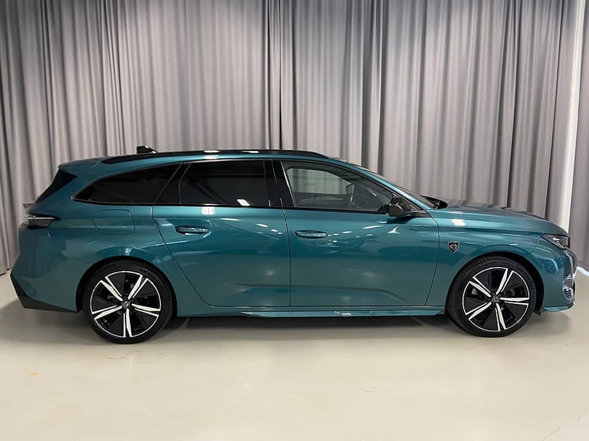Bild 4 av Peugeot 308 SW 1.2 130hk GT Navi Backkamera Apple car