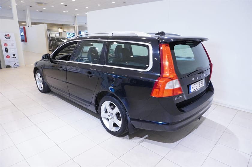 Bild 5 av Volvo V70 Momentum 2,4 D 175hk Dragkrok Läderklädsel El-Stol