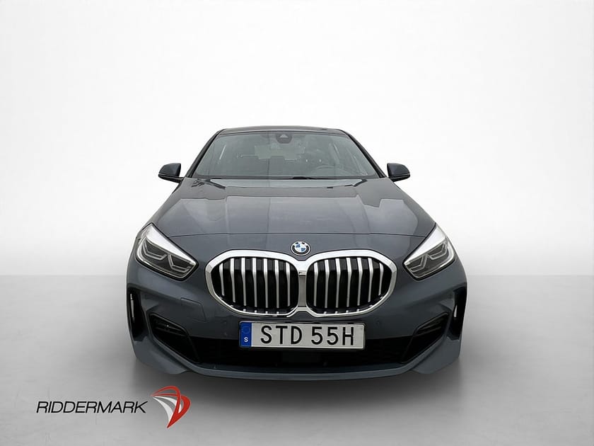Bild 2 av BMW 118i 118 140hk M Sport HiFi P-Sensorer Ambient Rattvärme