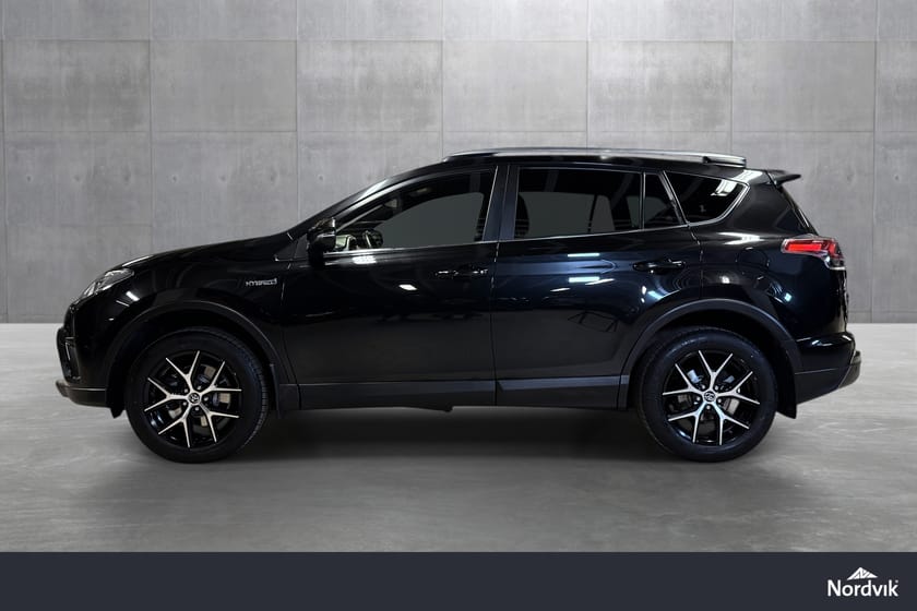 Bilde 2 av Toyota RAV4 Hybrid SUV 2,5 Active Style Krok - ACC - Ekstralys