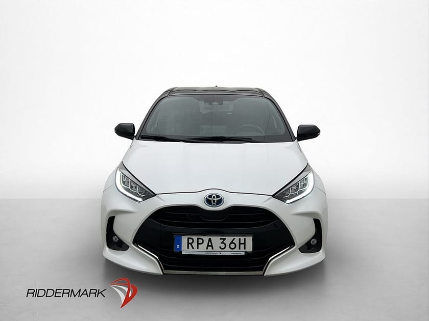 Bild 2 av Toyota Yaris Hybrid 116hk Bitone Värmare Kamera Adaptiv-fart