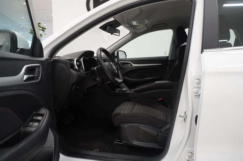 Bild 2 av MG ZS EV Long Range Comfort 156 hk