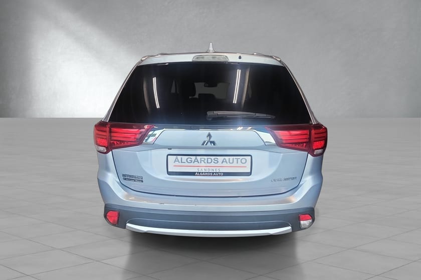 Bilde 4 av Mitsubishi Outlander 2WD Instyle+ 2.0-150 CVT aut 7s
