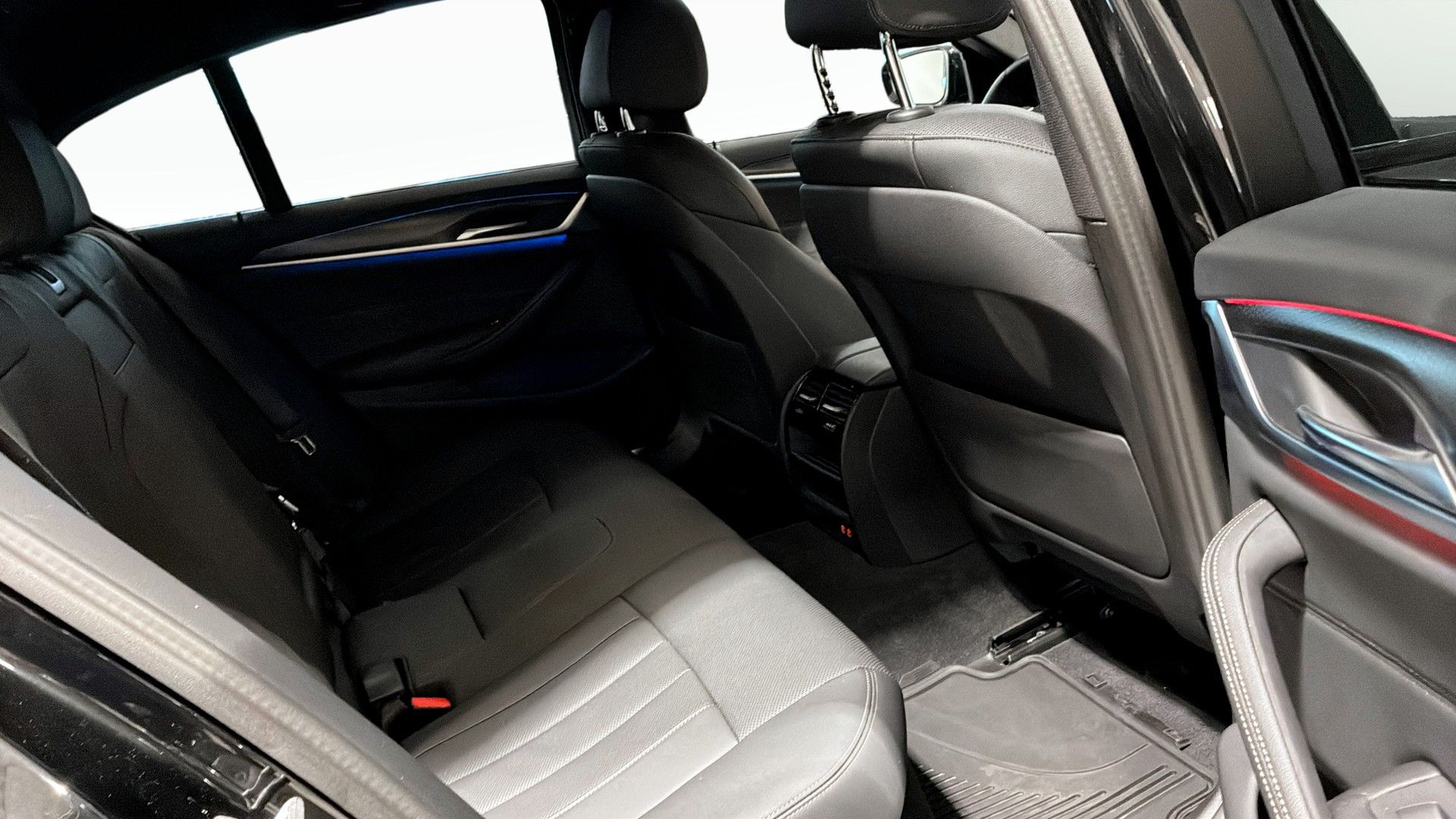 BMW 530 e XDRIVE, Steptronic, 292hk 2023, kuva 5/10