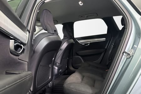 Volvo V90 D4 Momentum DRAG/ NAVI/ DIESELVÄRMARE